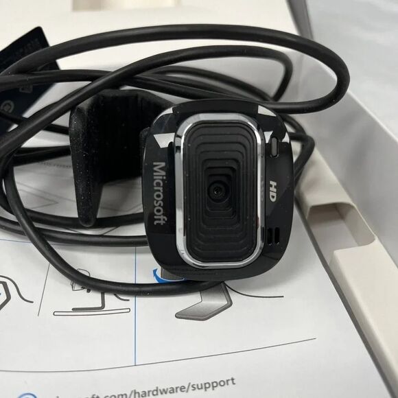 Microsoft LifeCam HD-3000 Black Widescreen With 720p Resolution Web Cam MS166 - Picture 7 of 7